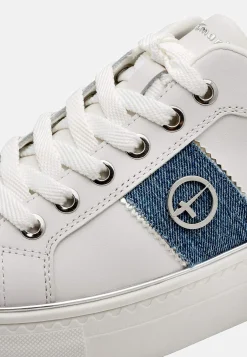 Sneakers med detaljer i denim | Cellbes