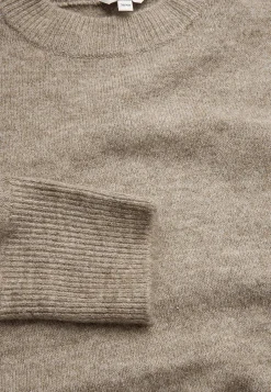 Strikket, blød kjole