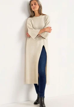 Strikket kjole med høj slids