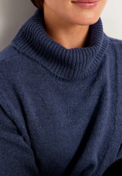 Strikket polotrøje med slå-om detalje foran