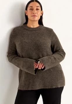 Strikket trøje med afrundet krave