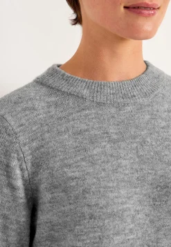 Strikket trøje med afrundet krave | Cellbes