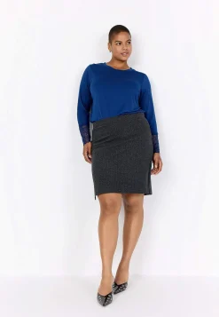 Superblød, kort jerseynederdel