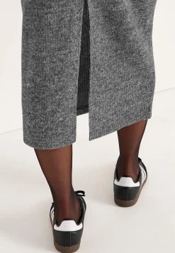 Superblød nederdel med slids Beata