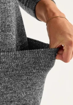 Superblød nederdel med slids Beata