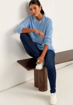 Superblød trøje med dekorativ midtersøm Beata