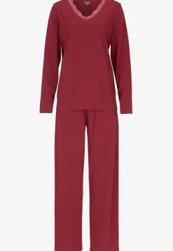 To-delt pyjamas med blondekant