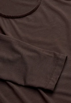 Top Premium i modal med rynkedetaljer