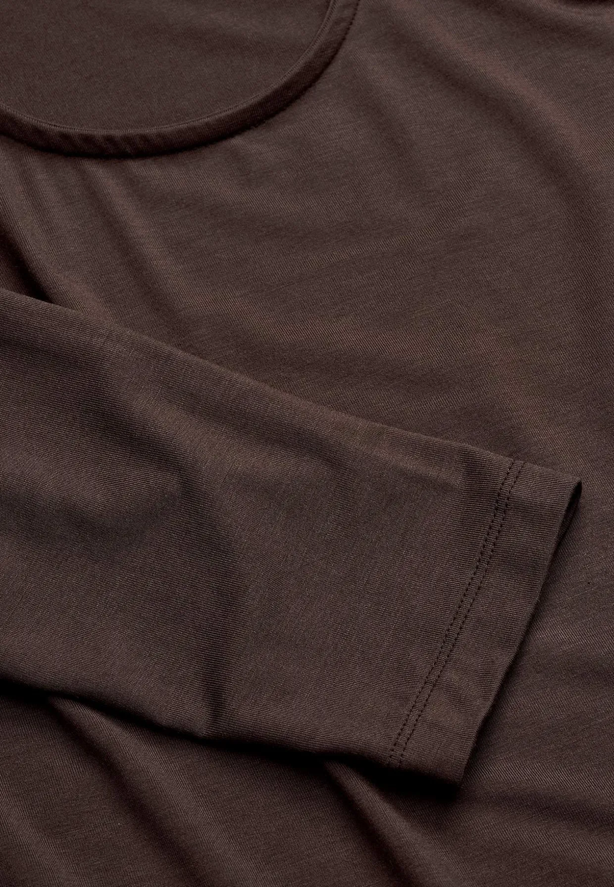 Top Premium i modal med rynkedetaljer