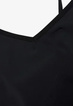 Underkjole med shaping-effekt