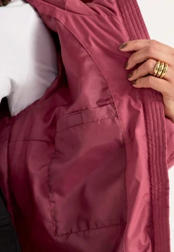 Varm jakke med luftig polstring