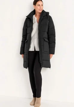 Varm jakke med sidelynlåse nederst