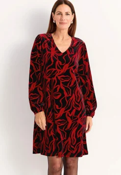 V-udskåret fløjlskjole | Cellbes