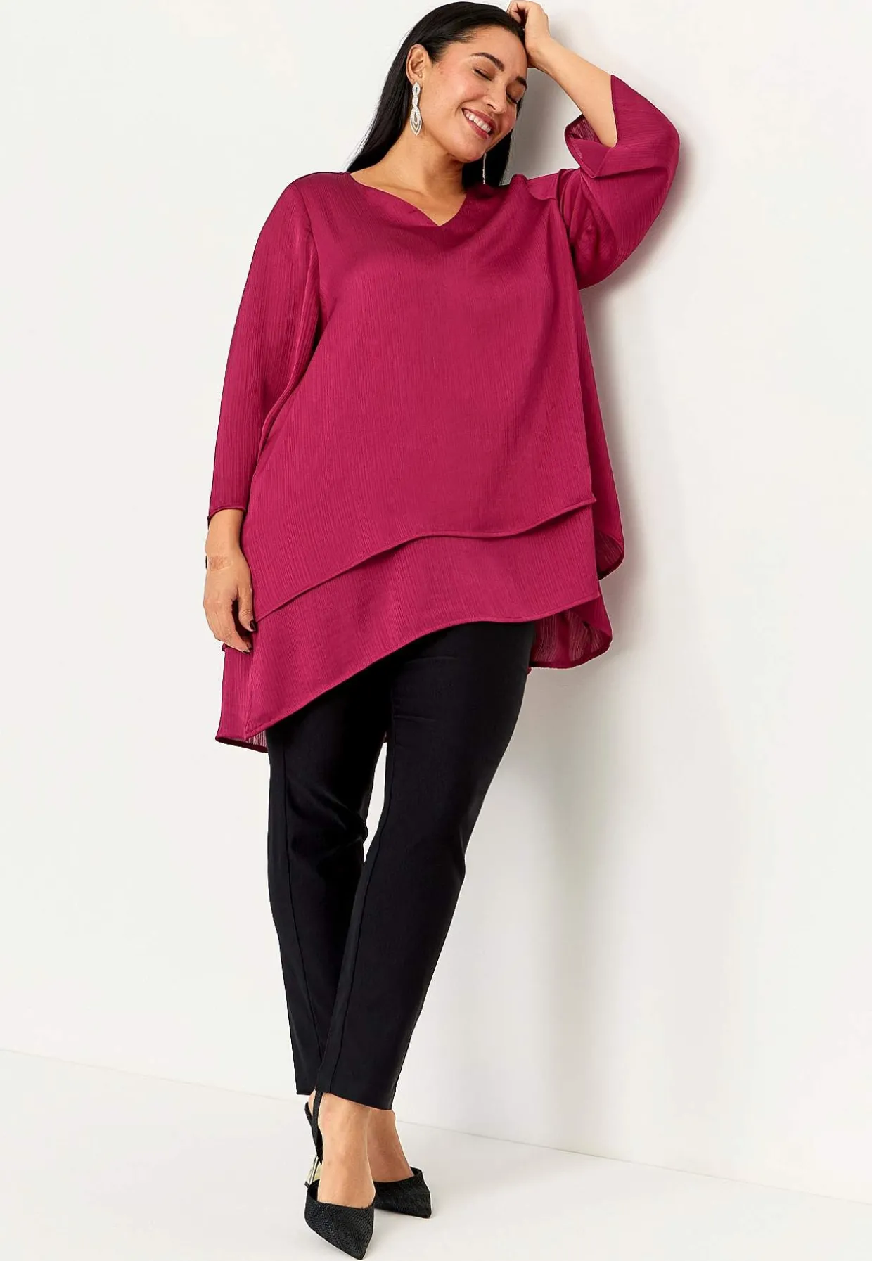 V-udskåret tunika med trompetærme