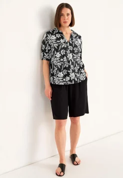 Vævet, mønstret bluse