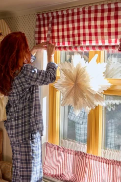 Vævet, ternet liftgardin | Cellbes